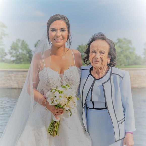 Profile Picture of Jessica Nimeh (@jessicanimeh) on Poshmark