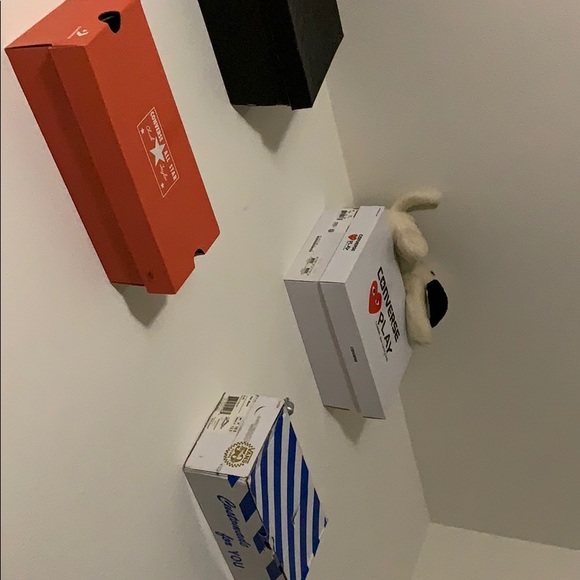 Profile Picture of Cole Akamu (@colekja) on Poshmark