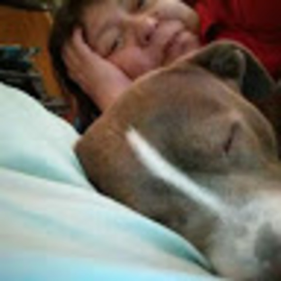 Profile Picture of Shekira Brayley (@shekirabrayley) on Poshmark