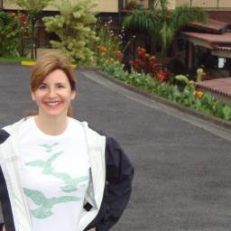 Profile Picture of Janet Graf (@safetyb4beer) on Twitter