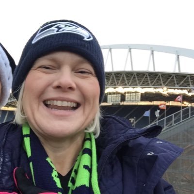 Profile Picture of Sara Barthel (@pcgirl69) on Twitter