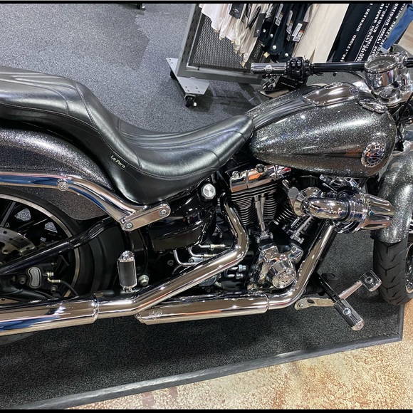 Profile Picture of Joe Posche (@jorlwagn) on Poshmark