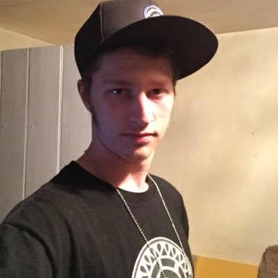 Profile Picture of Adam Strauss (@mradam13342) on Twitter