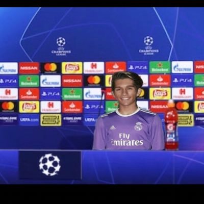 Profile Picture of Alex Barry (@YoungHeartthr0b) on Twitter