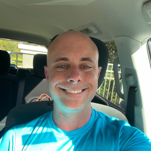 Profile Picture of Joel Manion (@drjoelmanion) on Poshmark
