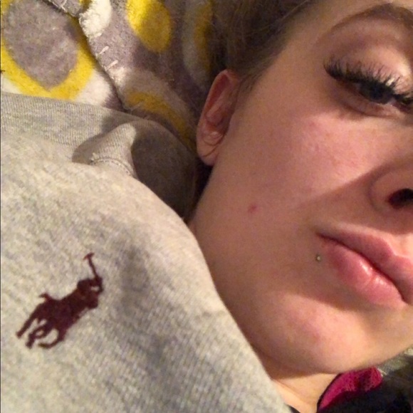 Profile Picture of Whitney Meyer (@keewhit316) on Poshmark