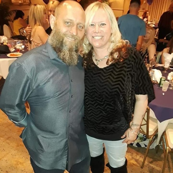 Profile Picture of Stacy Moebius (@moeby2) on Poshmark