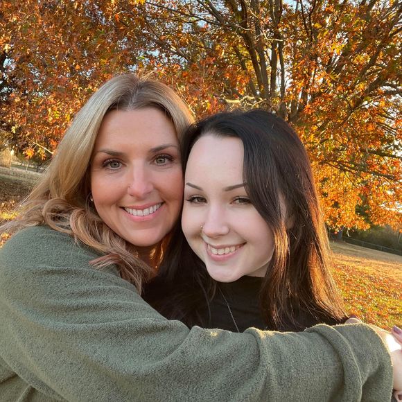 Profile Picture of Karen Ryden (@karenryden) on Poshmark