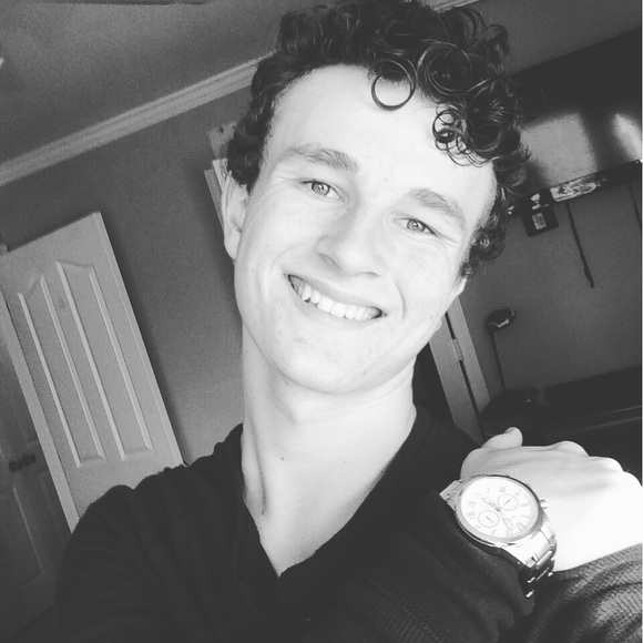 Profile Picture of Zachary Badger (@zacharybadger1) on Poshmark