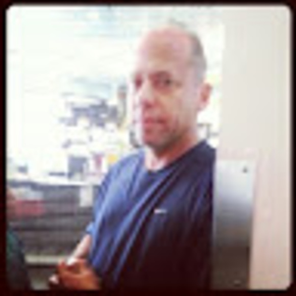 Profile Picture of Ray Mcallister (@rmcallister305) on Poshmark