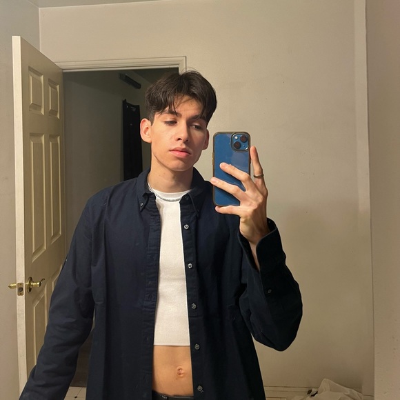 Profile Photo of Carlos Miramontes (@cmiramontesss) on Poshmark