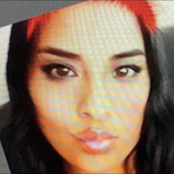 Profile Picture of Zaela Bizzell (@sallybizzell) on Poshmark