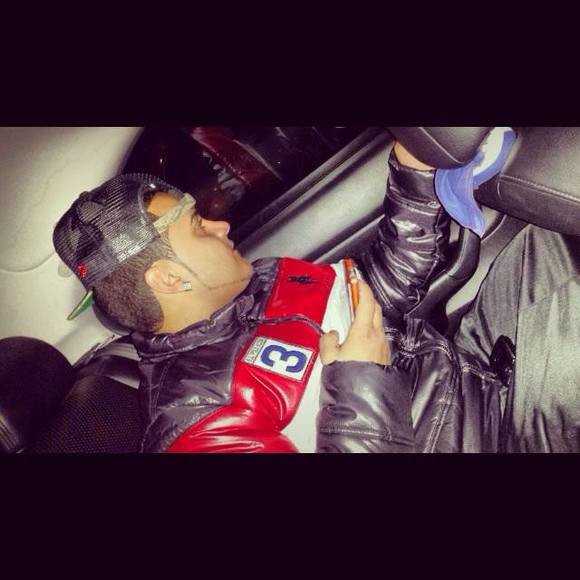 Profile Picture of Roberto Estevez (@roberto_estevez) on Poshmark