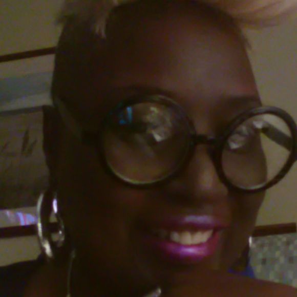 Profile Picture of Towanda Brown (@browntowanda122) on Poshmark