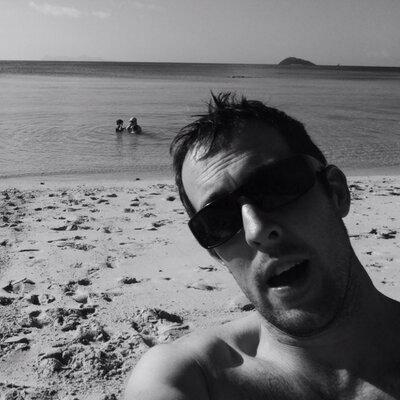 Profile Picture of Colin Thomson (@cococolinbags) on Twitter