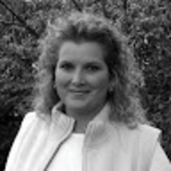 Aimee Gaisser - Poshmark Profile Picture of Aimee Gaisser (@aimee_gaisser) on Poshmark