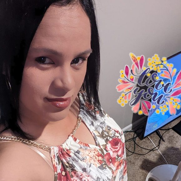 Profile Picture of Keishary Aldarondo (@keisharya) on Poshmark