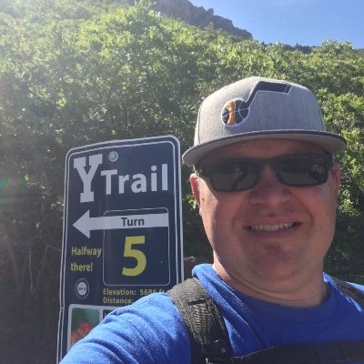 Profile Picture of Mike Hover (@MikeHover8) on Twitter