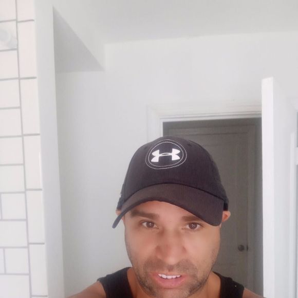 Profile Picture of Ron Zimnicki (@ronzimnicki) on Poshmark