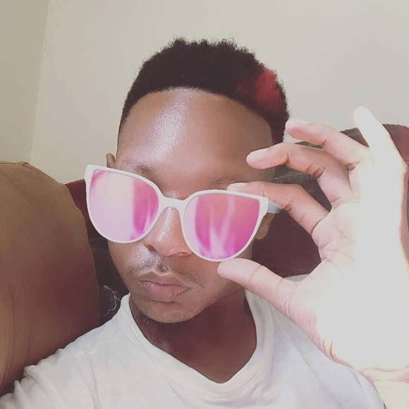 Profile Picture of Andrew Broady (@broadyboi1981) on Poshmark