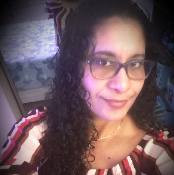 Profile Picture of Yesenia Negron (@isey18) on Poshmark