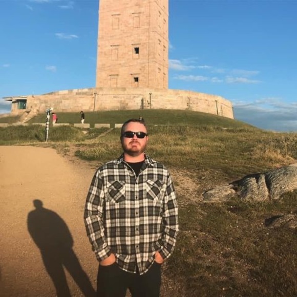 Profile Picture of Tim Hodge (@thodge87) on Poshmark