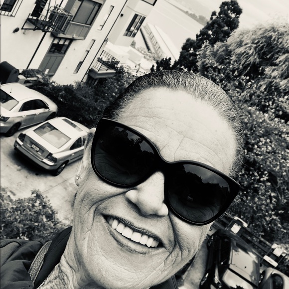 Neyda Munnelly - Poshmark Profile Picture of Neyda Munnelly (@neydamunnelly) on Poshmark