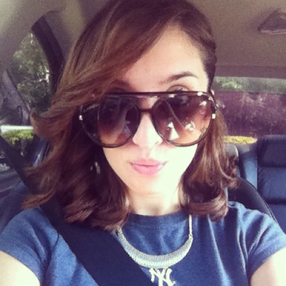 Profile Picture of Emily Recher (@skiprecher) on Poshmark