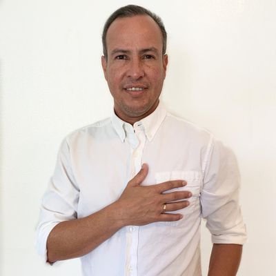 Profile Picture of Luis Velasquez  :. (@luis_velasquez) on Twitter