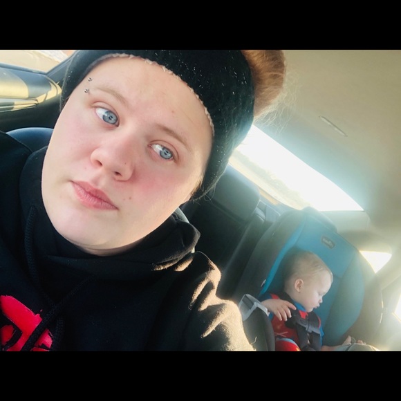 Profile Picture of Charlotte Guse (@charlotteguse) on Poshmark