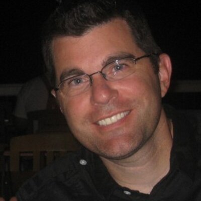 Profile Picture of Dave Bull (@DaveBullsEye) on Twitter