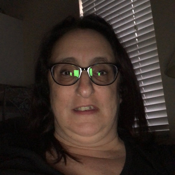 Profile Picture of Maryann Rugel (@maryannrugel) on Poshmark