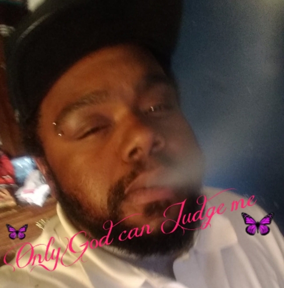 Profile Picture of Runthatbaggup Burruss (@bosshog50150) on Poshmark