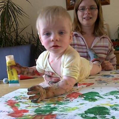 Profile Picture of Laura Wierda (@nickylaura) on Twitter