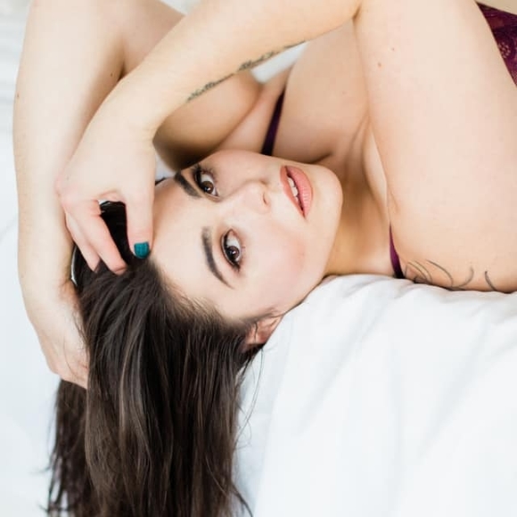 Profile Picture of Bree Vanschoonhoven (@hope2795) on Poshmark