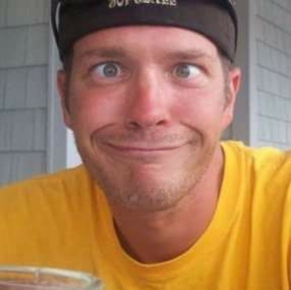 Profile Picture of Justin Wienand (@jwienand) on Poshmark