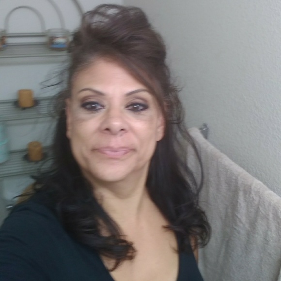 Profile Picture of Phyllis Barthelemy (@cajunqueen29105) on Poshmark