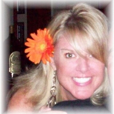 Profile Picture of Mickie Thornell (@MickieThornell) on Twitter