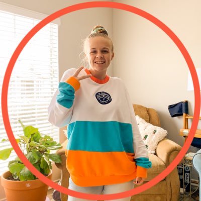 Profile Picture of Rachel Burkholder (@RachelBurkholde) on Twitter
