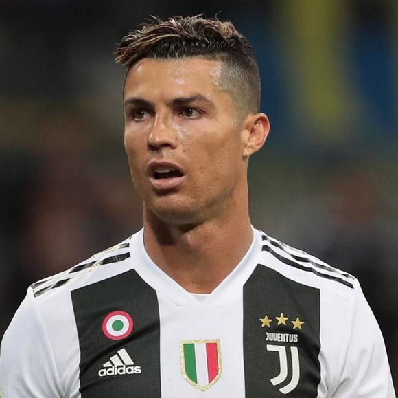 Profile Picture of David Lopez (@david41989) on Poshmark