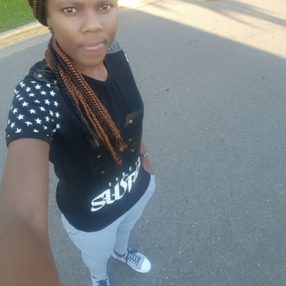 Profile Picture of Asenath Kwamboka (@mumbokwamboka) on Poshmark