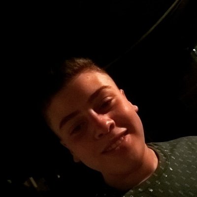 Profile Picture of Damian Suarez (@damiansuarez200) on Twitter