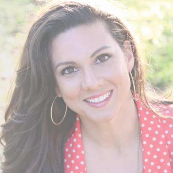 Profile Picture of Cassidy Marks (@cassielmarks) on Poshmark