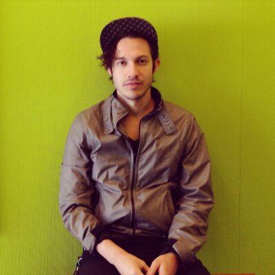 Profile Picture of Dave Scalia (@DaveWardDrummer) on Twitter