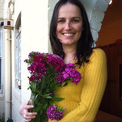 Profile Picture of Elizabeth Caldwell (@E_M_Caldwell) on Twitter