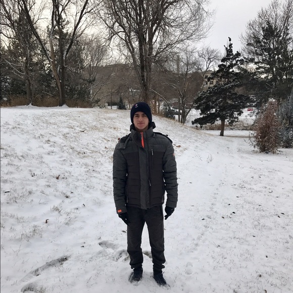 Profile Picture of Fabrizio López (@fabrilopezm) on Poshmark