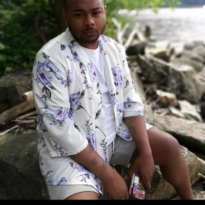 Profile Picture of Jameson 🧞‍♂️🧜🏽‍♂️ (@TheRealJamesKen) on Twitter