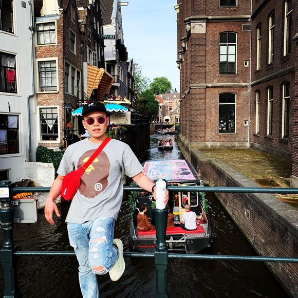 Profile Picture of Gary Khoo (@m4stergary) on Poshmark