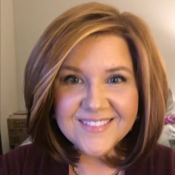 Profile Picture of Erika Lancaster (@erika7428) on Poshmark