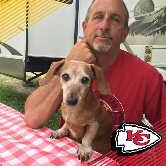 Profile Picture of Mark Ellison (@dewiedon) on Poshmark